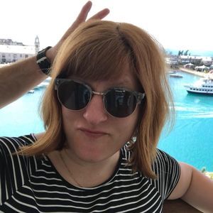 Meet your Posher, Stephanie